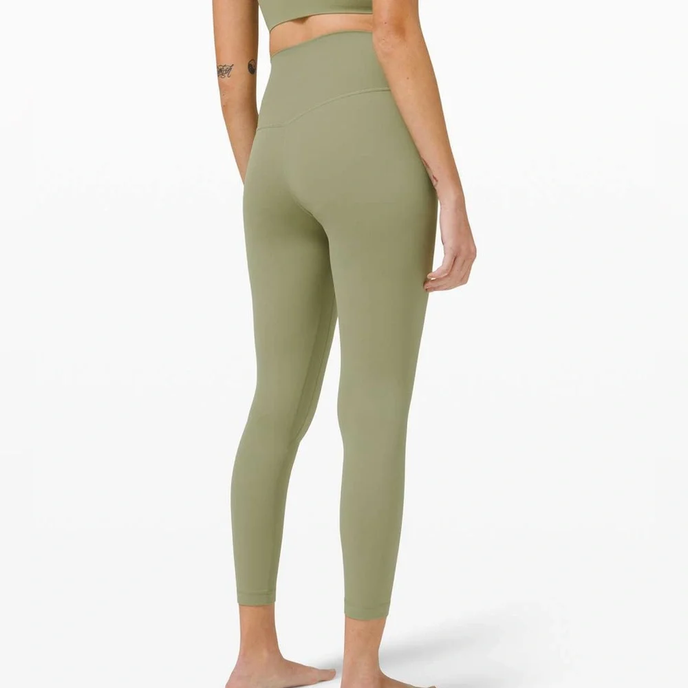 NWOT / Lululemon Align Pant 25" - Picture 5 of 9